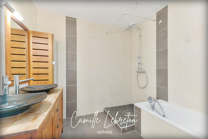 Maison - 146 m² - 7 pièces