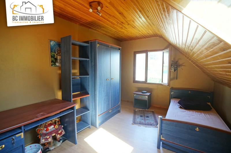 Maison - 143 m² - 8 pièces