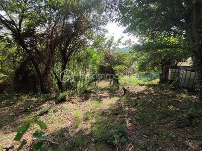 Immeuble - 180 m² - 1 pièce