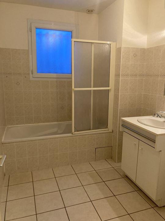 Maison traditionnelle - 94 m² - 4 pièces