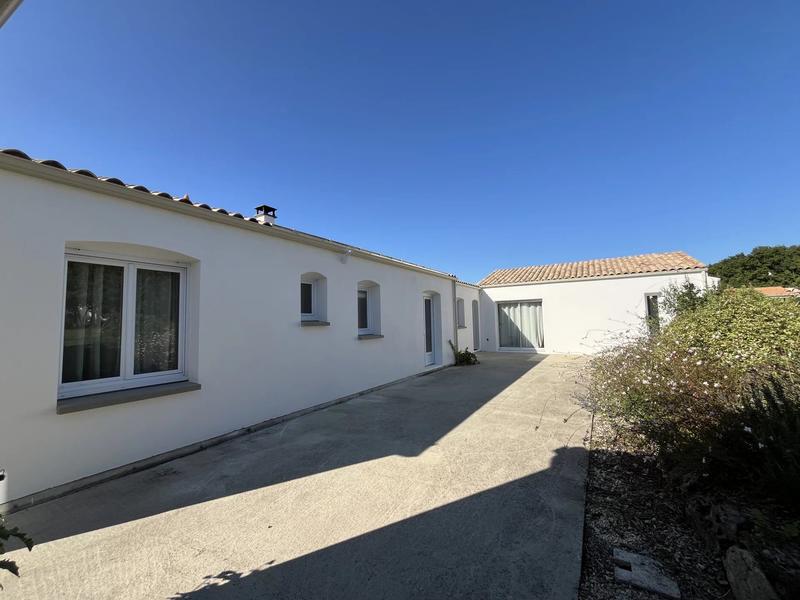 Maison - 145 m² - 6 pièces