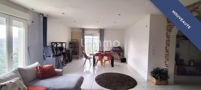 Maison - 254 m² - 10 pièces