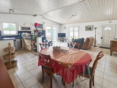 Maison - 70 m² - 4 pièces