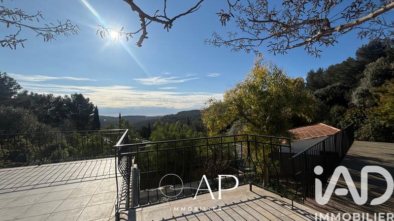 Appartement - 137 m² - 5 pièces