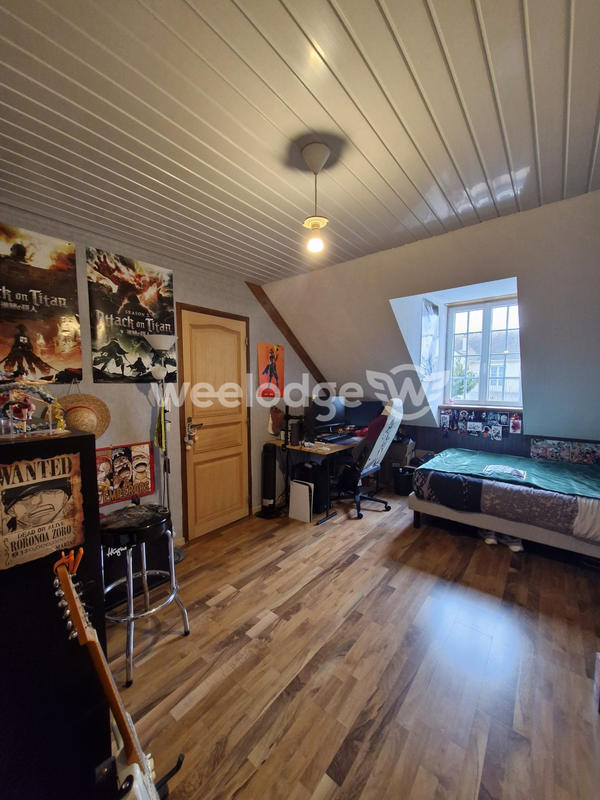 Maison - 195 m² - 7 pièces