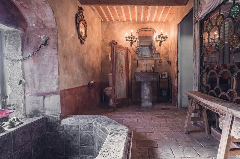 Maison en pierre - 215 m² - 7 pièces