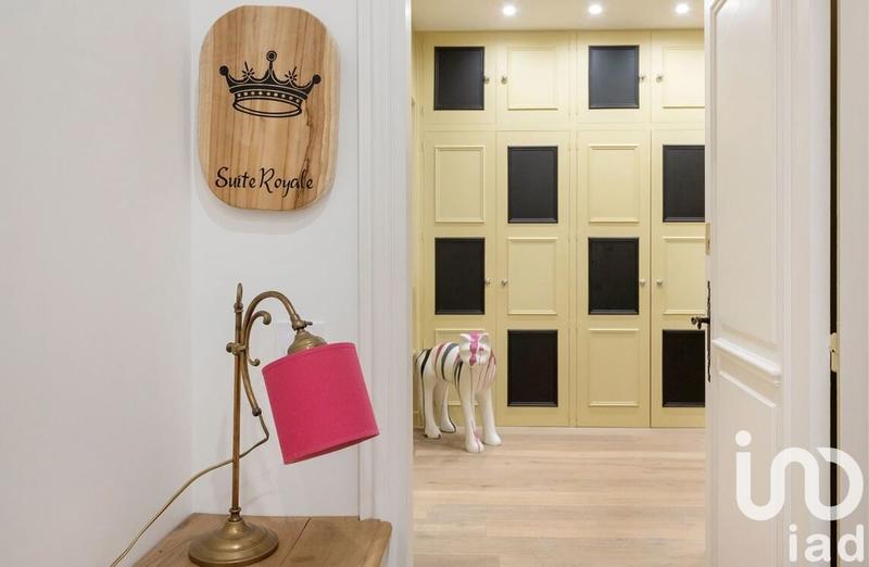 Maison - 800 m² - 18 pièces