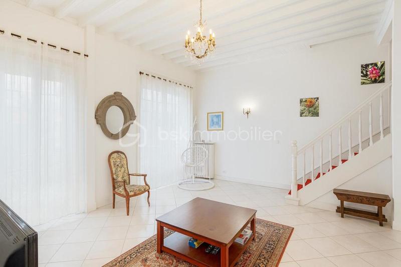 Immeuble - 295 m² - 14 pièces