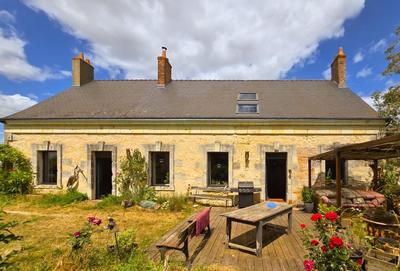 Maison - 220 m² - 5 pièces