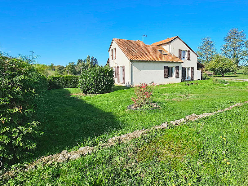 Maison - 400 m² - 18 pièces