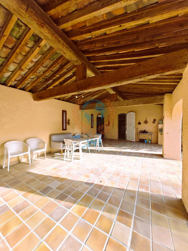 Villa - 190 m² - 6 pièces