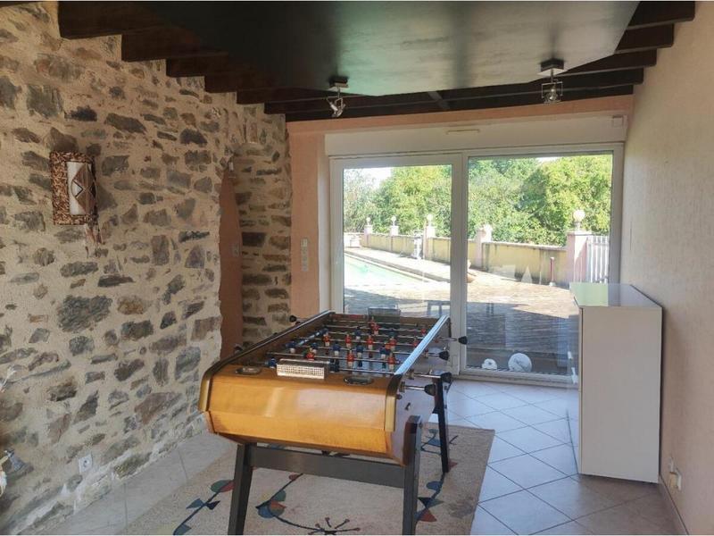 Propriété - 238 m² - 10 pièces