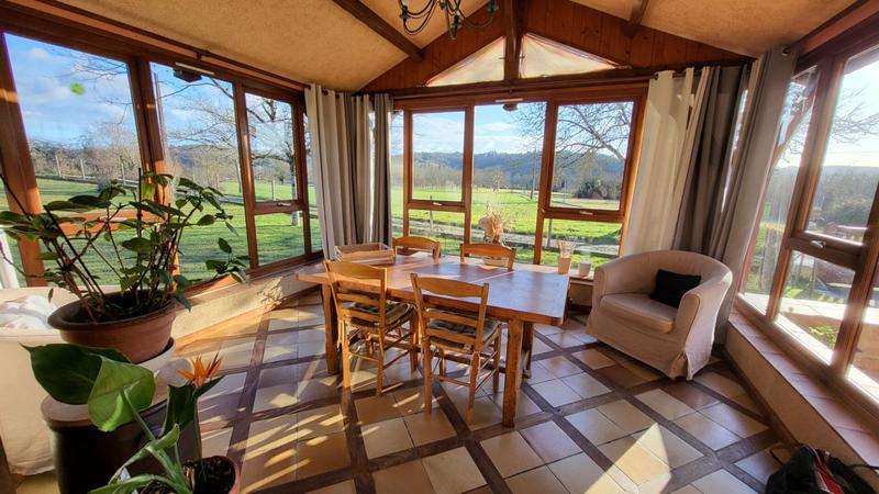 Maison - 196 m² - 10 pièces