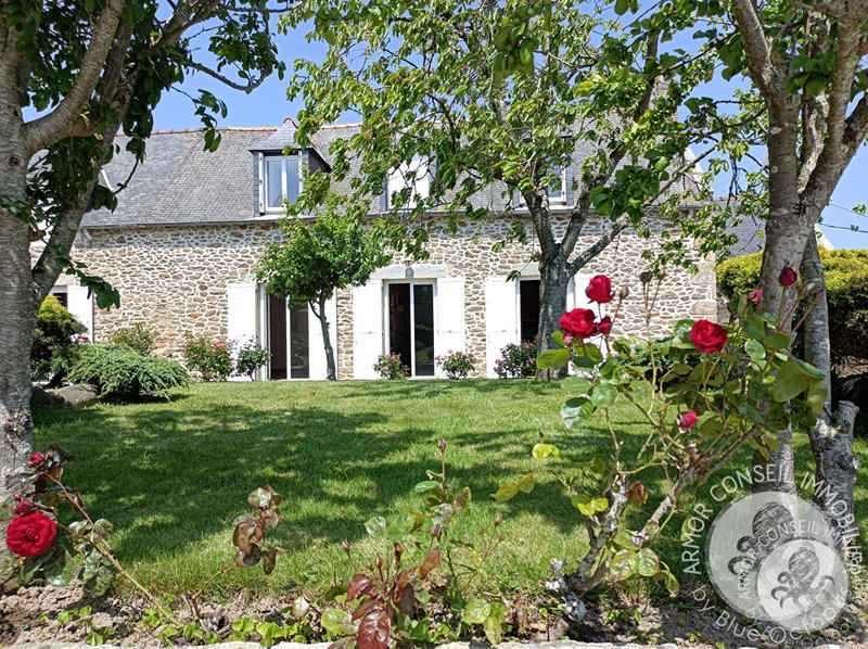 Maison - 333 m² - 16 pièces