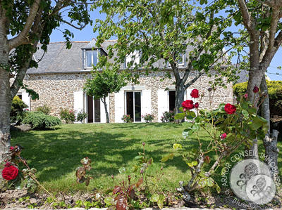 Maison - 333 m² - 16 pièces