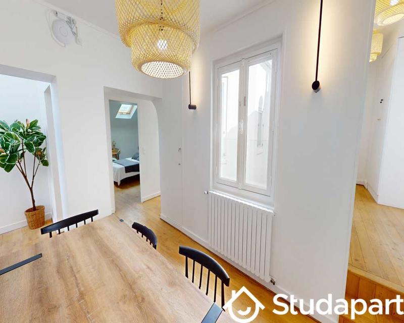 Chambre - 160 m² - 1 pièce