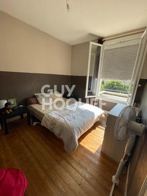 Maison - 93 m² - 5 pièces