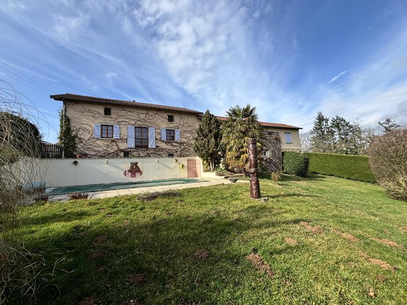 Maison ancienne - 180 m² - 7 pièces