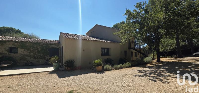 Maison - 240 m² - 8 pièces