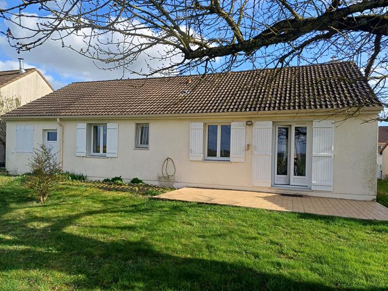 Maison - 88 m² - 4 pièces