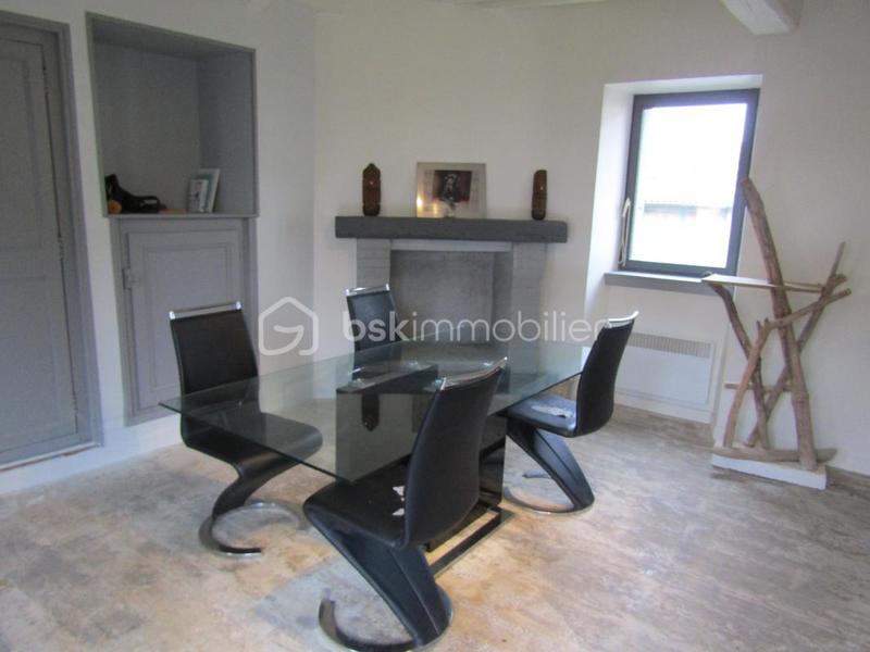 Maison traditionnelle - 85 m² - 3 pièces