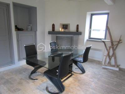 Maison traditionnelle - 85 m² - 3 pièces