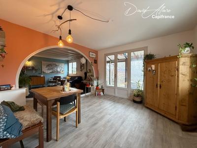 Appartement - 96 m² - 3 pièces