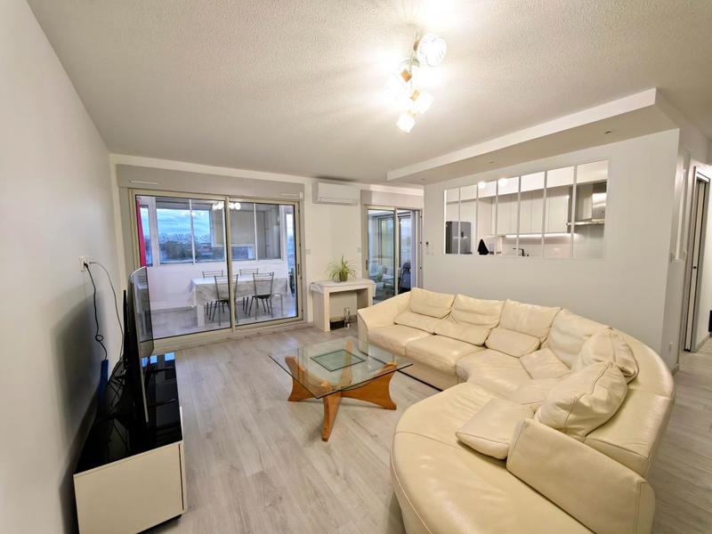 Appartement - 85 m² - 3 pièces