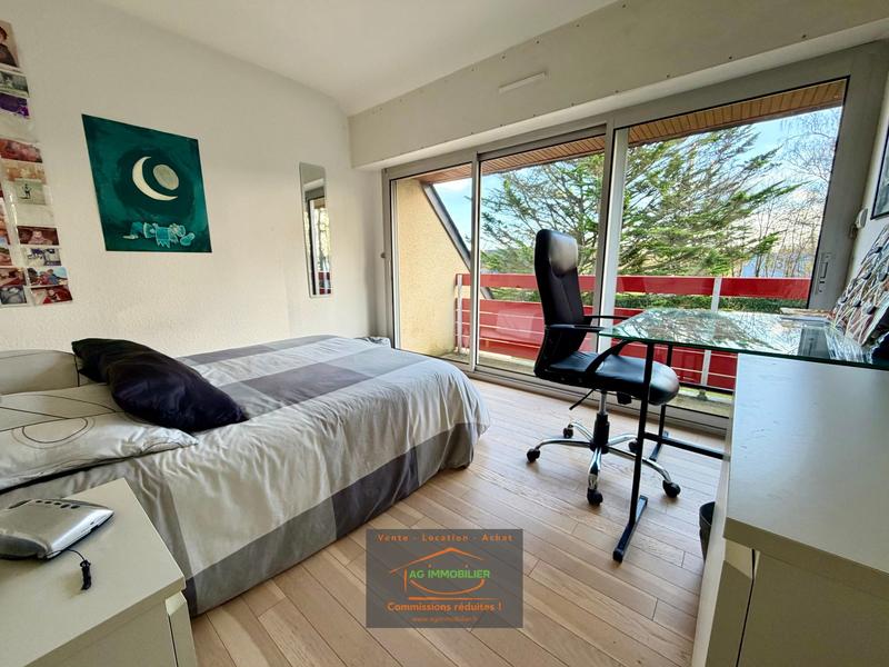 Maison - 180 m² - 7 pièces