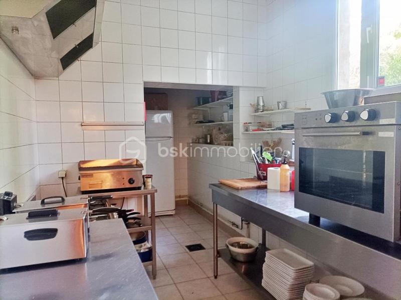 Immeuble - 266 m² - 14 pièces