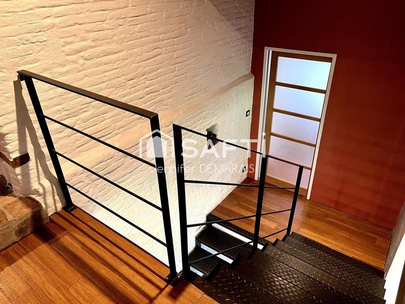 Maison - 240 m² - 6 pièces