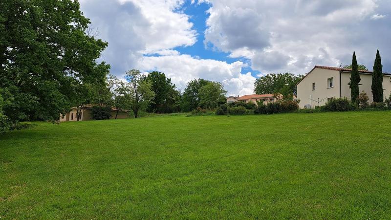 Terrain constructible - 602 m²