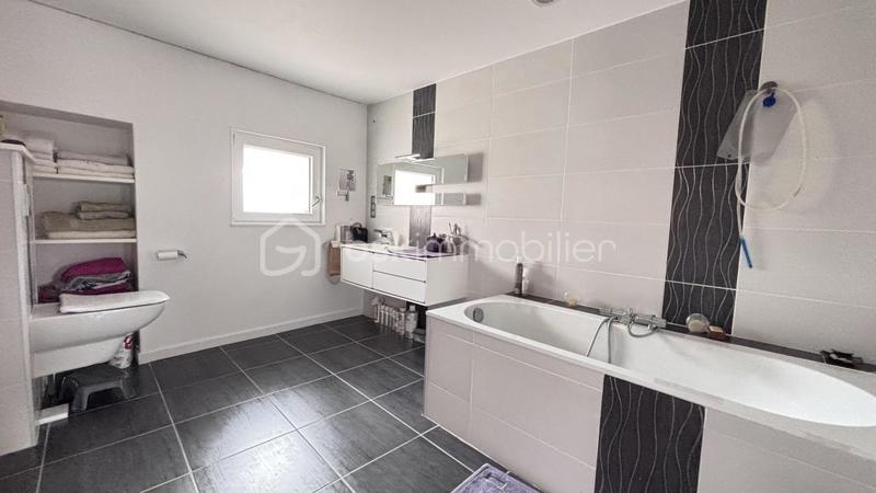 Demeure - 405 m² - 11 pièces