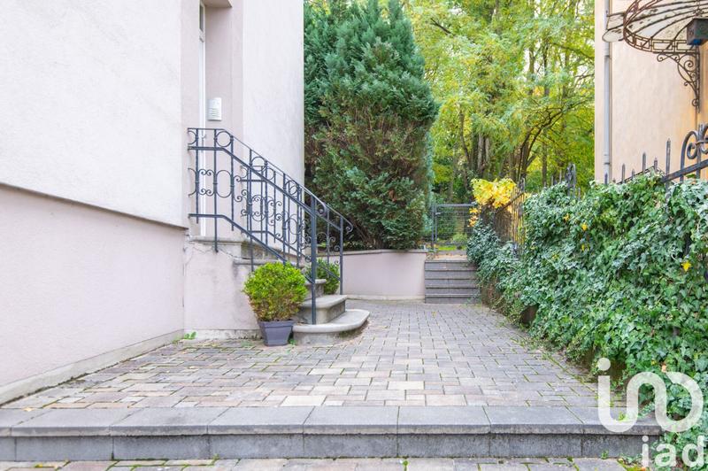 Appartement - 98 m² - 5 pièces