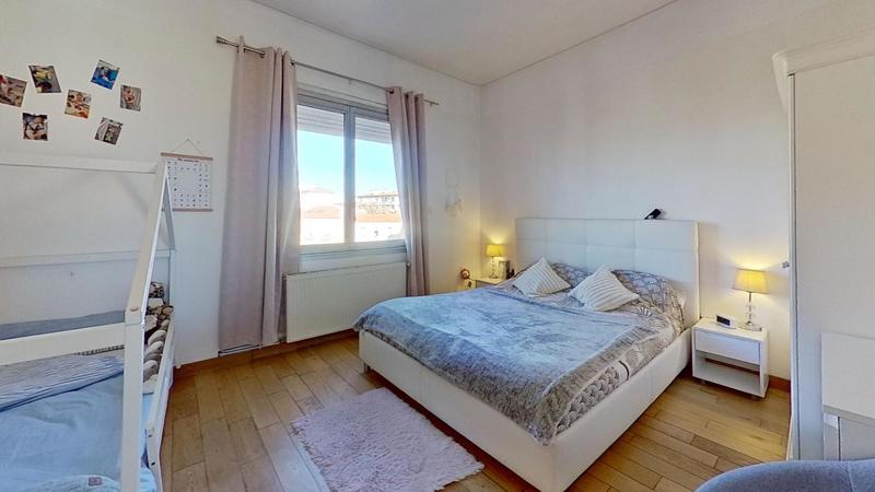 Appartement - 156 m² - 6 pièces