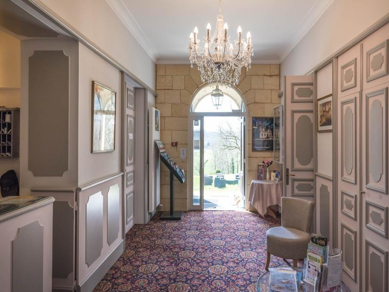 Manoir - 1 100 m² - 60 pièces