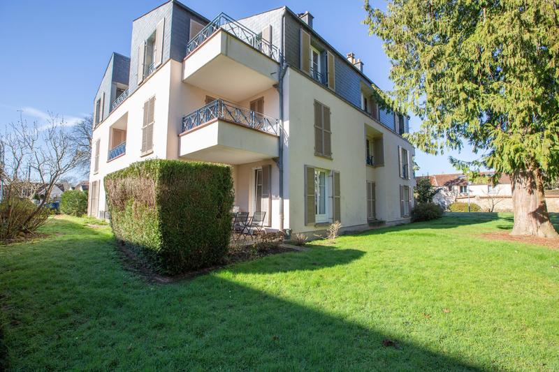 Appartement - 99 m² - 5 pièces