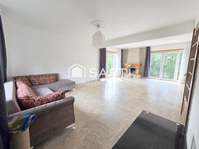 Maison - 192 m² - 9 pièces