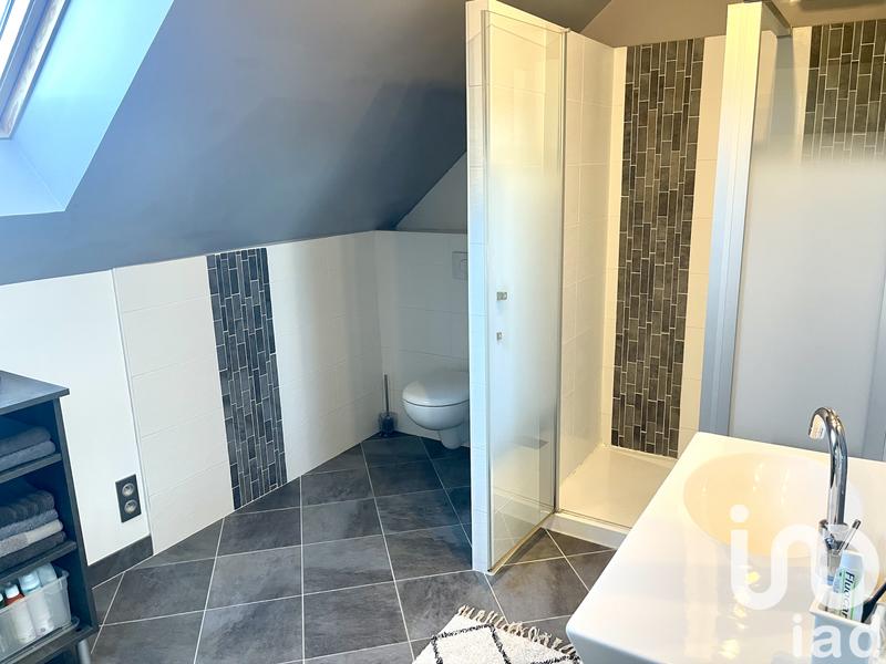 Maison - 165 m² - 8 pièces