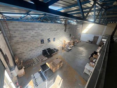 Local commercial - 189 m² - 4 pièces