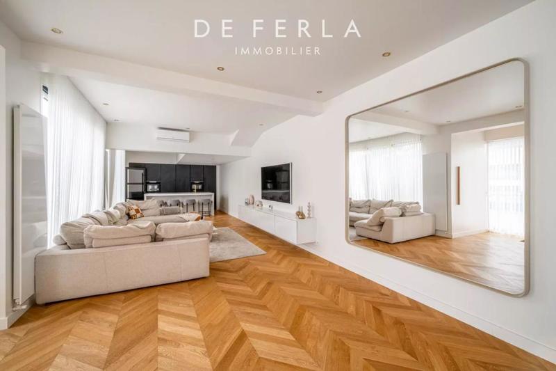 Villa - 130 m² - 8 pièces