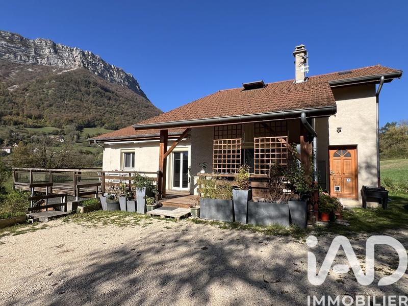 Maison - 196 m² - 5 pièces