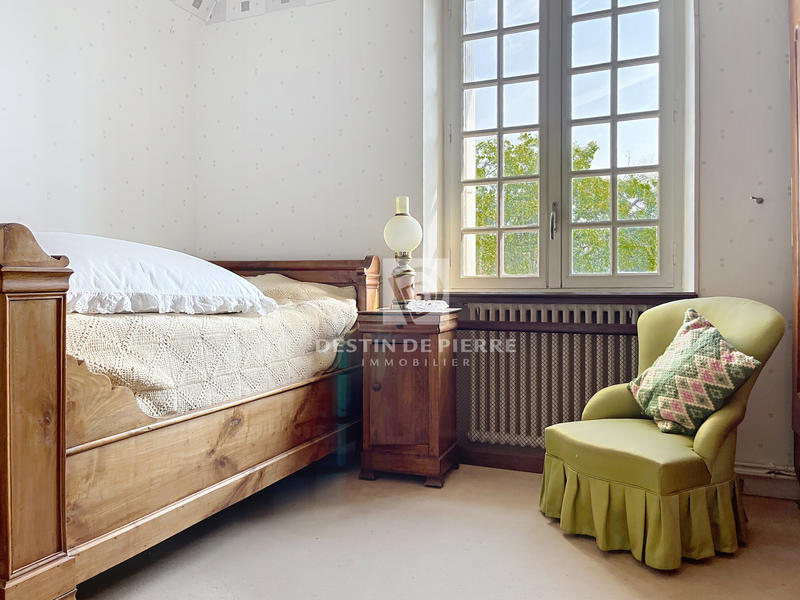 Maison - 190 m² - 9 pièces