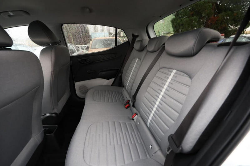 Hyundai i10 1.2 Mpi 79 At5