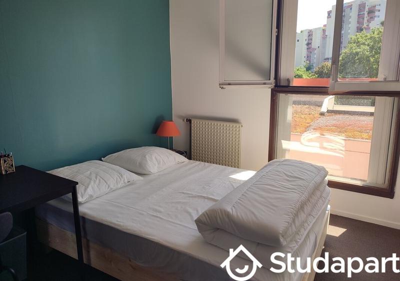 Chambre - 10 m² - 1 pièce