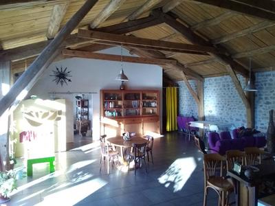 Maison - 220 m² - 7 pièces