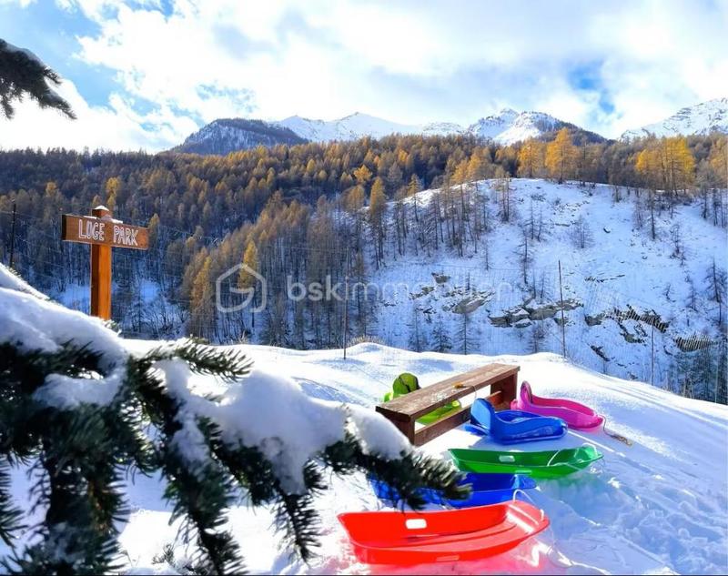 Châlet - 270 m² - 5 pièces