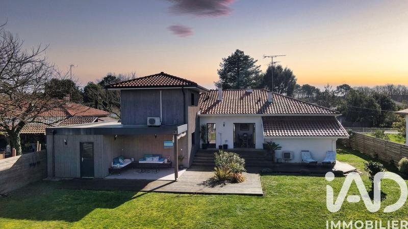 Maison - 166 m² - 6 pièces