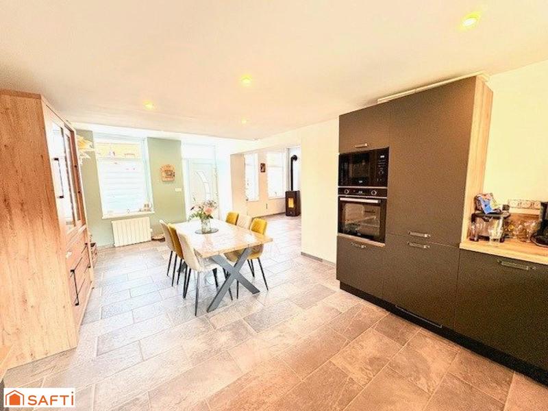 Maison - 95 m² - 6 pièces