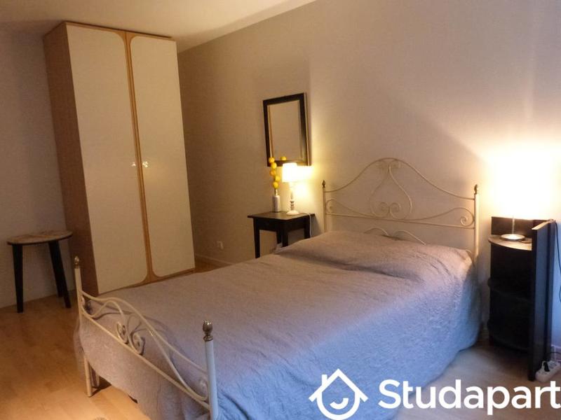 Chambre - 15 m² - 1 pièce